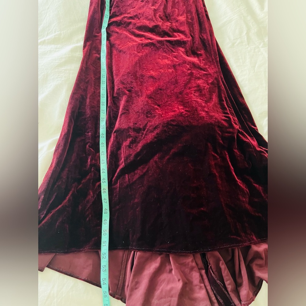 Adrianna Papell Burgundy Velvet Off Shoulder Floor Length Maxi Gown Dress size 8 - Picture 7 of 16